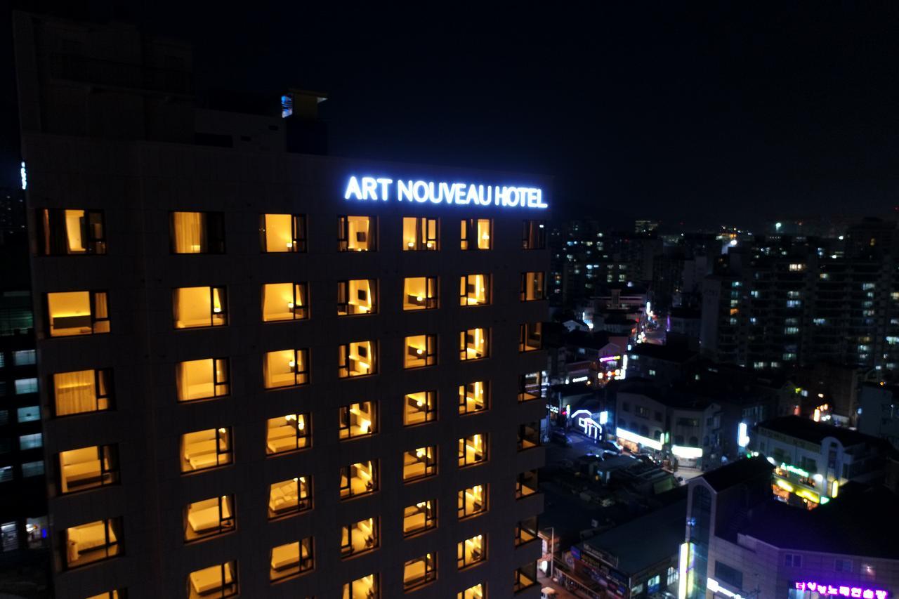 Geoje Artnouveau Suite Hotel Екстер'єр фото