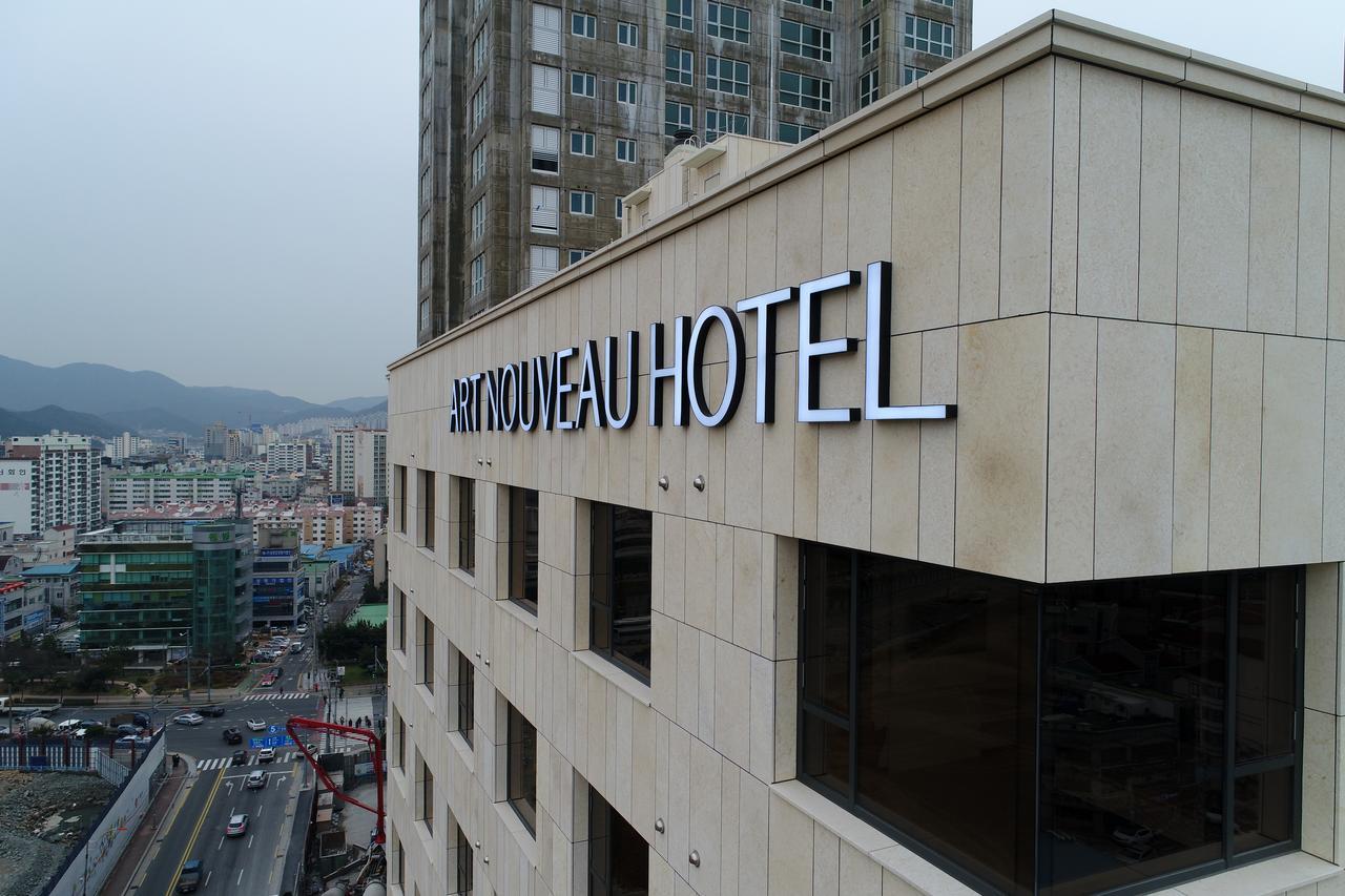 Geoje Artnouveau Suite Hotel Екстер'єр фото