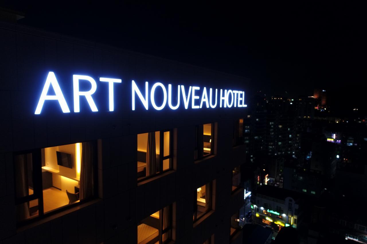 Geoje Artnouveau Suite Hotel Екстер'єр фото