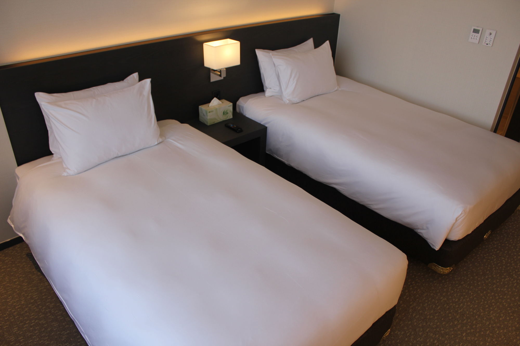 Geoje Artnouveau Suite Hotel Екстер'єр фото